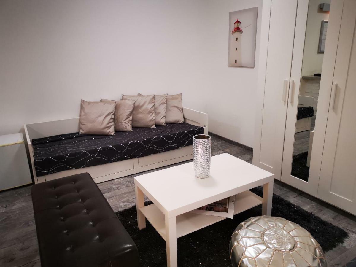 Luxury Basement In The Surrounding Of Budapest Apartment Mogyoród Екстериор снимка